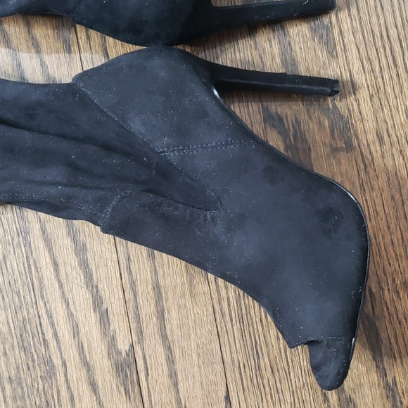 Suede Like Over the Knee Open Toe Boots - Picture 3 of 11